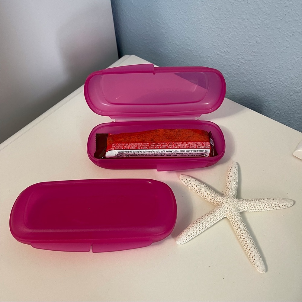 Tupperware Snack Bar Keeper Flip Open 2 Containers